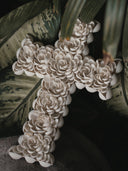 Croix en coquillages Jepung Bali