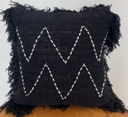 Housse de coussin brodée en coton "Tumanggal"