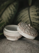 Petite boite à offrandes de Bali coquillages Hati