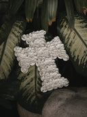 Croix en coquillages Jepung Bali