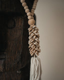 Grande suspension perles de bois et coquillages
