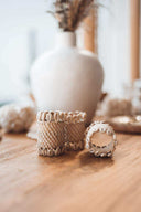 Rond de serviette en rotin et coquillages